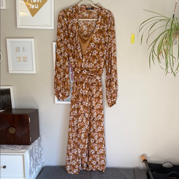 Nasty Gal Floral Long Sleeve Maxi Dress in Brown - Picture 3 of 4
